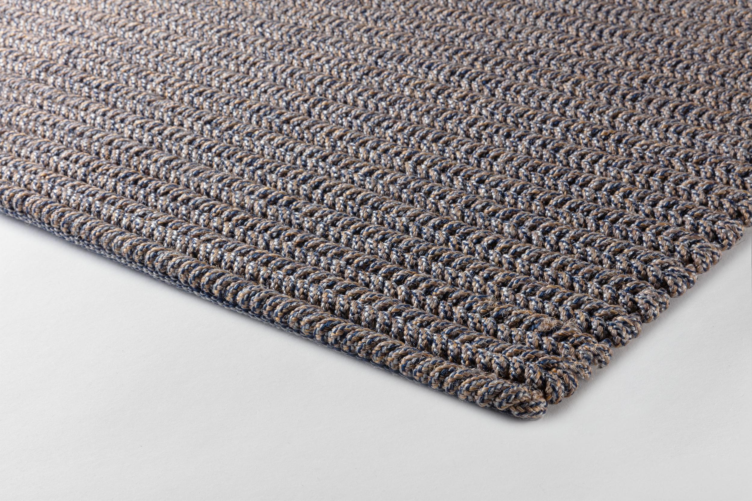 Schlafzimmer Teppich Nautilus Polar Night aus 100% Polypropylen, in der Farbe Polar Night | Homerugs - Detailsicht (3)