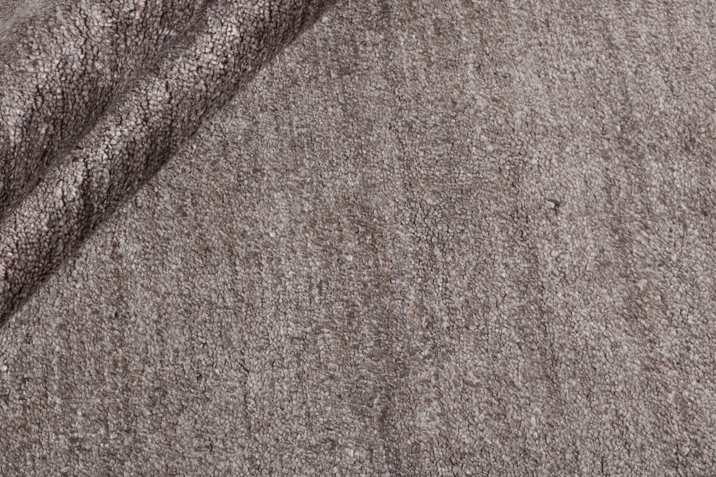 Rug Plain Dust Robusto, Dark Brown, Viskose | Homerugs - Detail View (3)