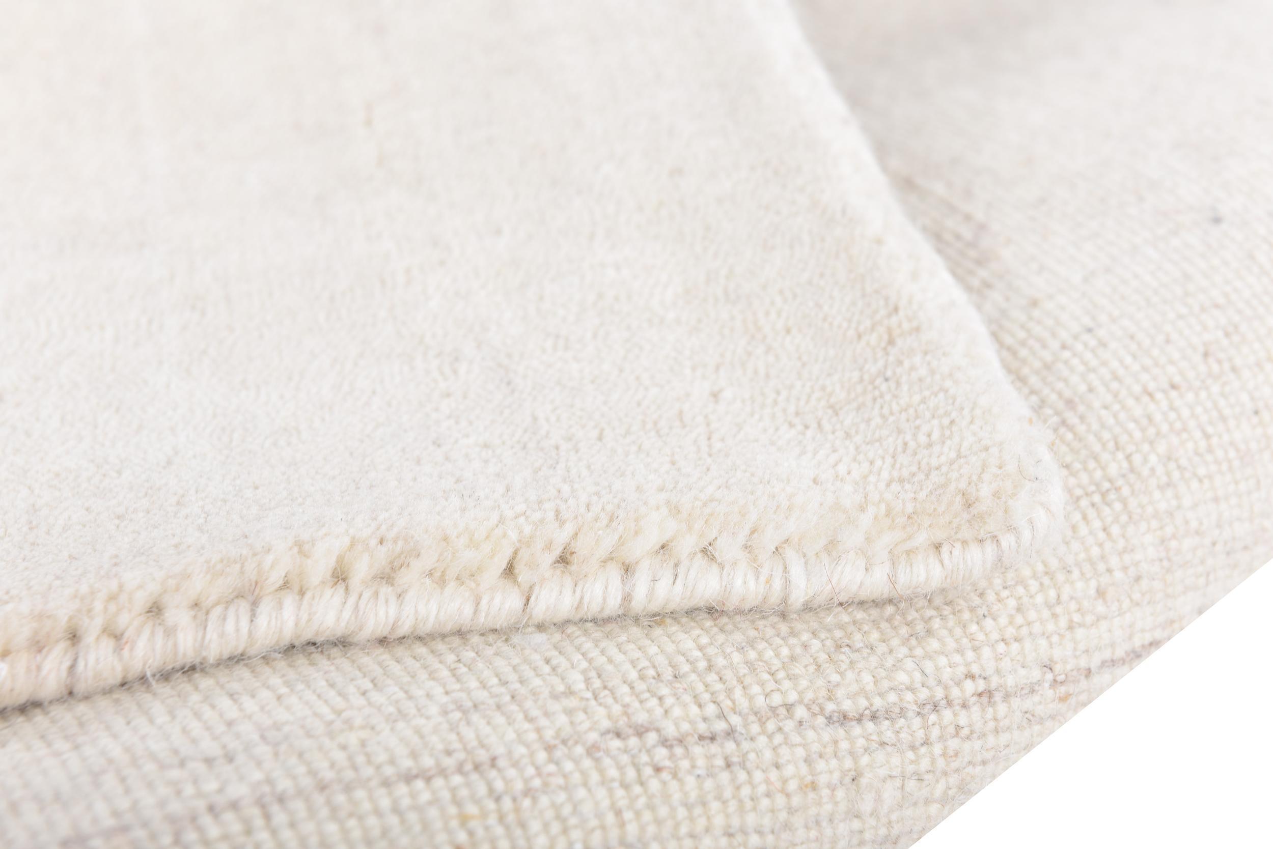 Bedroom rug Lori Dream 3961 550 Beige, 100% Virgin Wool (IWS), in colour Beige | Homerugs - Detail View (5)
