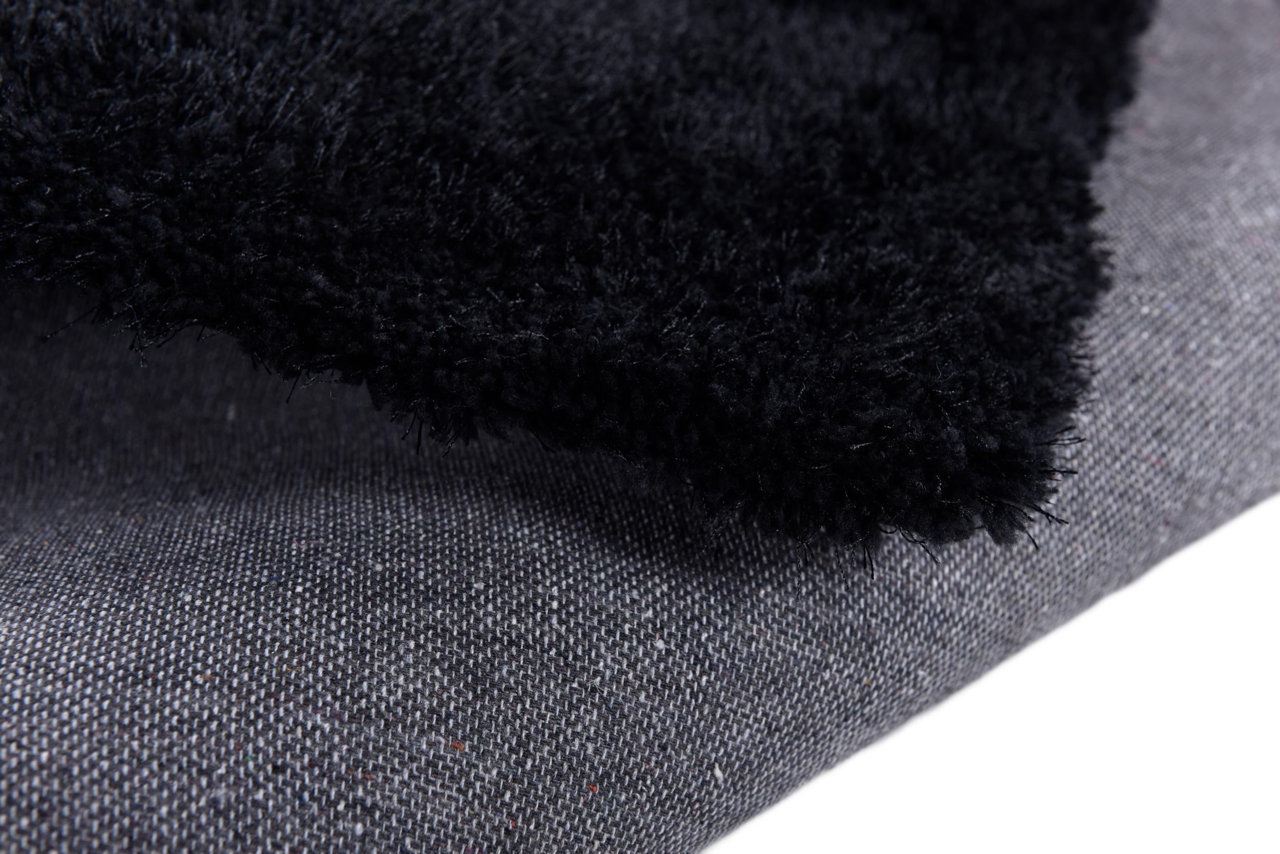 Wohnzimmer Teppich Soft Uni 603 Black aus 100% Polypropylen, in der Farbe Black | Homerugs - Detailsicht (3)