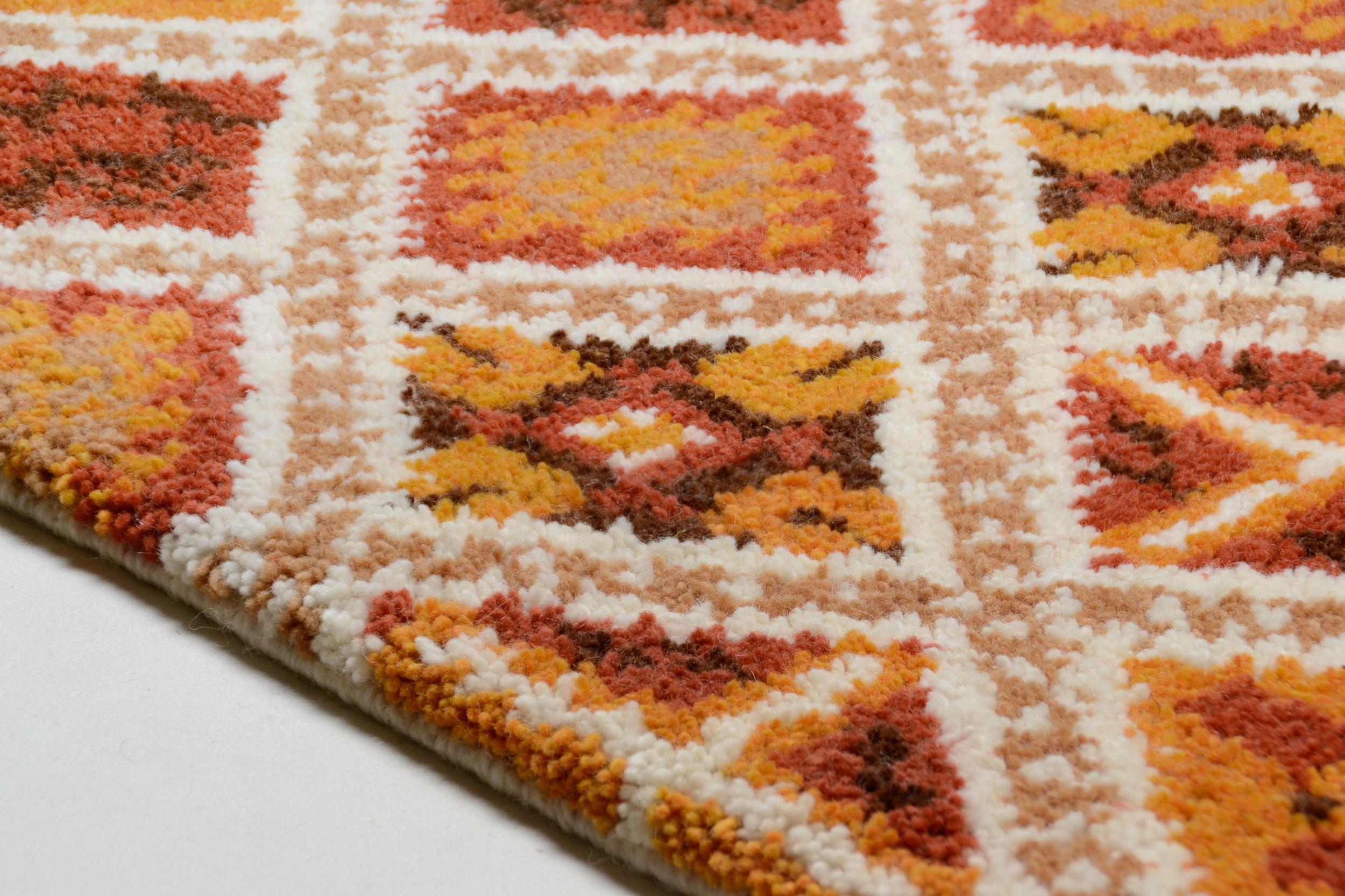 Living room rug Marmoucha 2 450 Terra, 100% Virgin Wool (IWS), in colour Terra | Homerugs - Detail View (4)