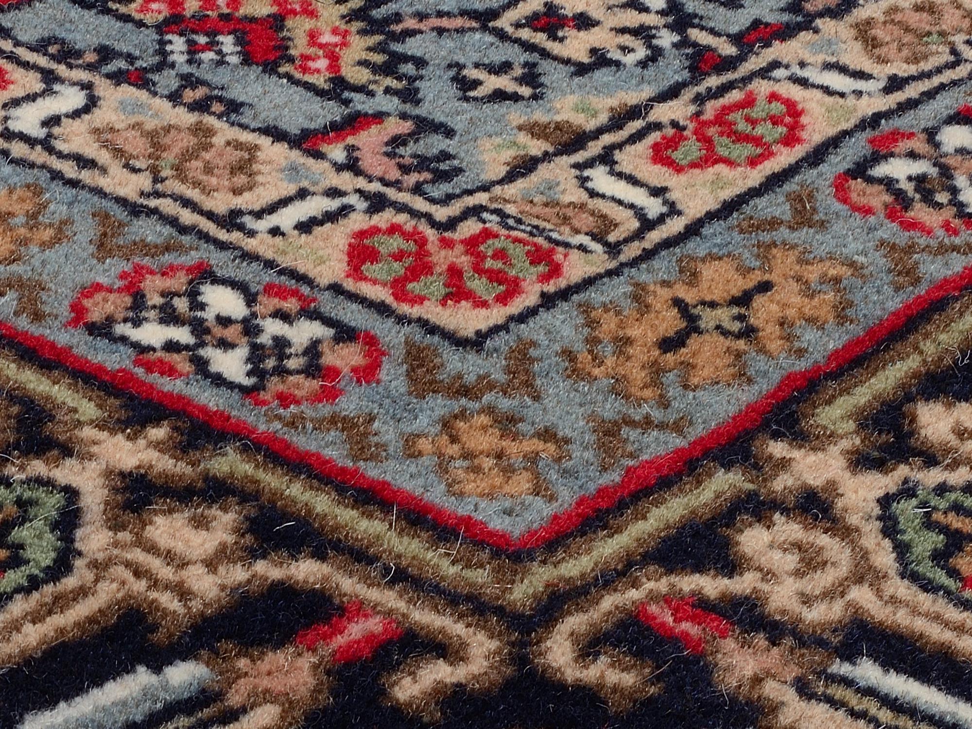 Schlafzimmer Teppich Patna Bidjar Rot-Blau aus 100% Schurwolle, in der Farbe Rot-Blau | Homerugs - Detailsicht (6)