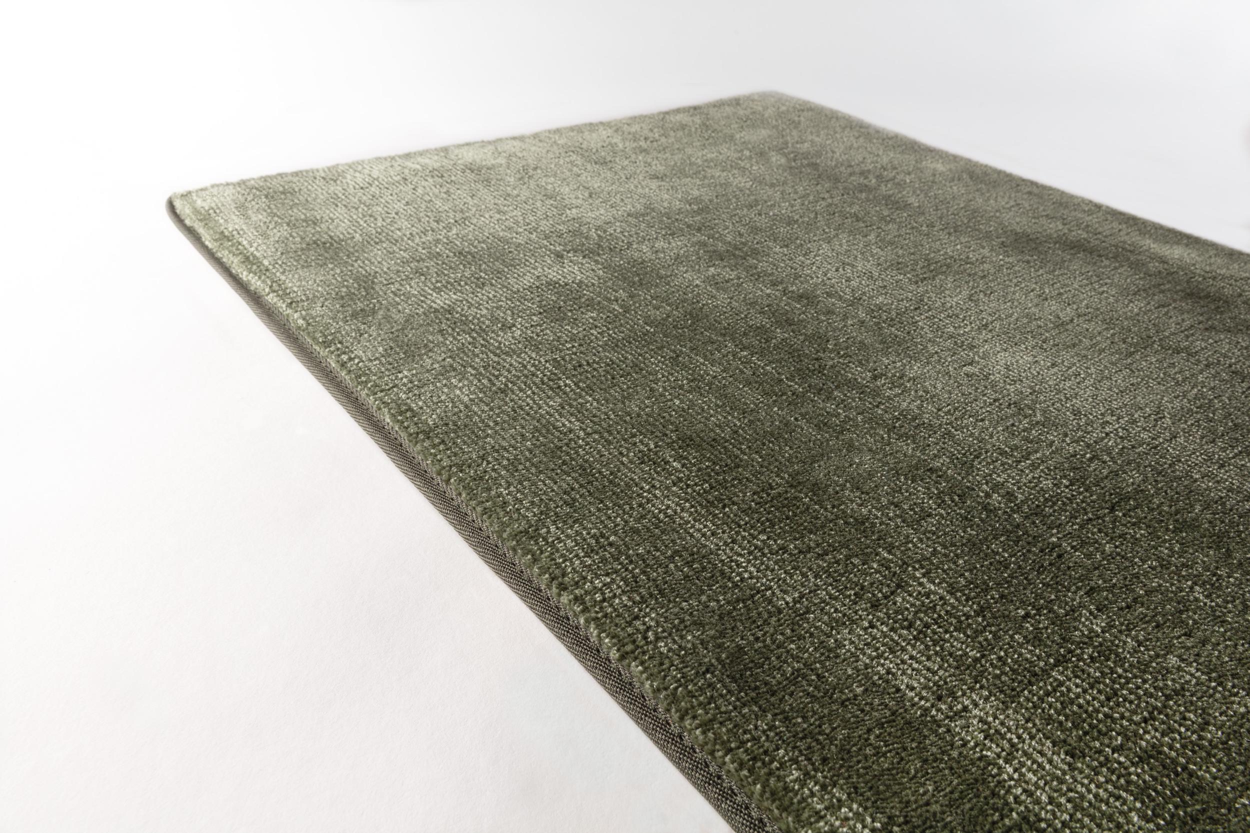 Flur / Korridor Teppich Vintage Cypress aus 100% Tencel, in der Farbe Cypress | Homerugs - Raumansicht
