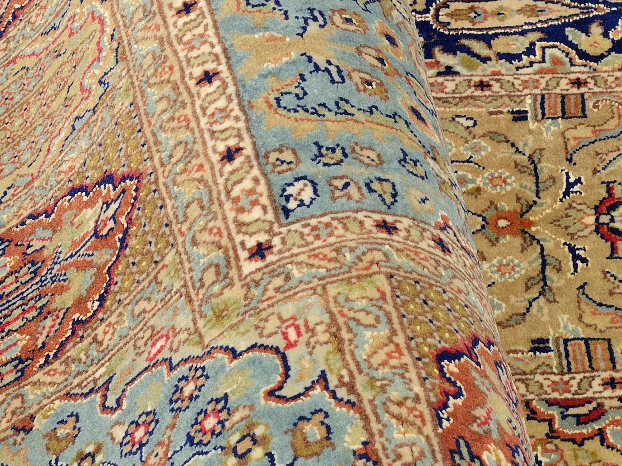 Wohnzimmer Teppich Baleschwar Felder Rot-Rot aus 97% Schurwolle, 3% Seide, in der Farbe Rot-Rot | Homerugs - Draufsicht