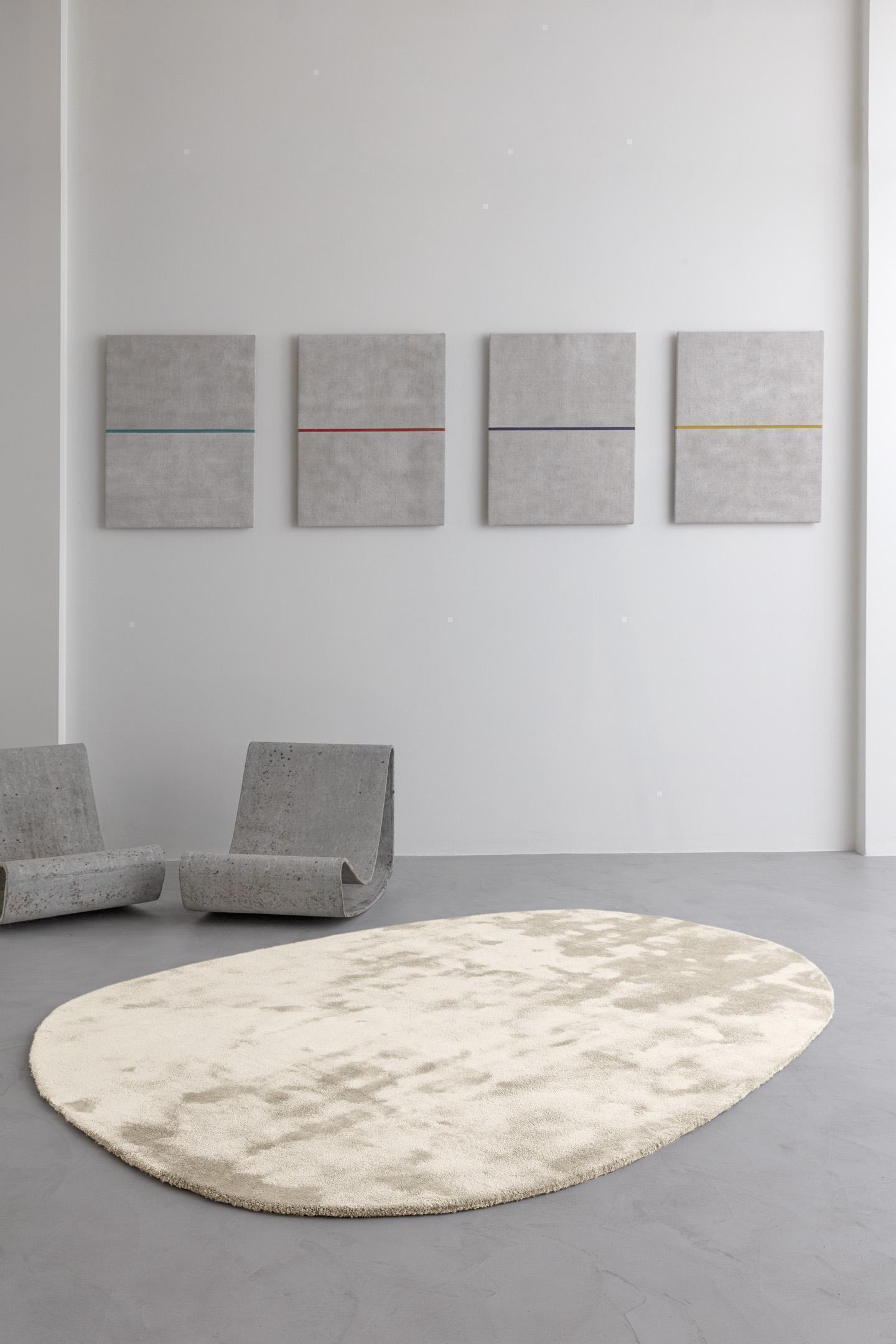 Wohnzimmer Teppich Astral Rice aus 100% Tencel, in der Farbe Rice | Homerugs - Raumansicht