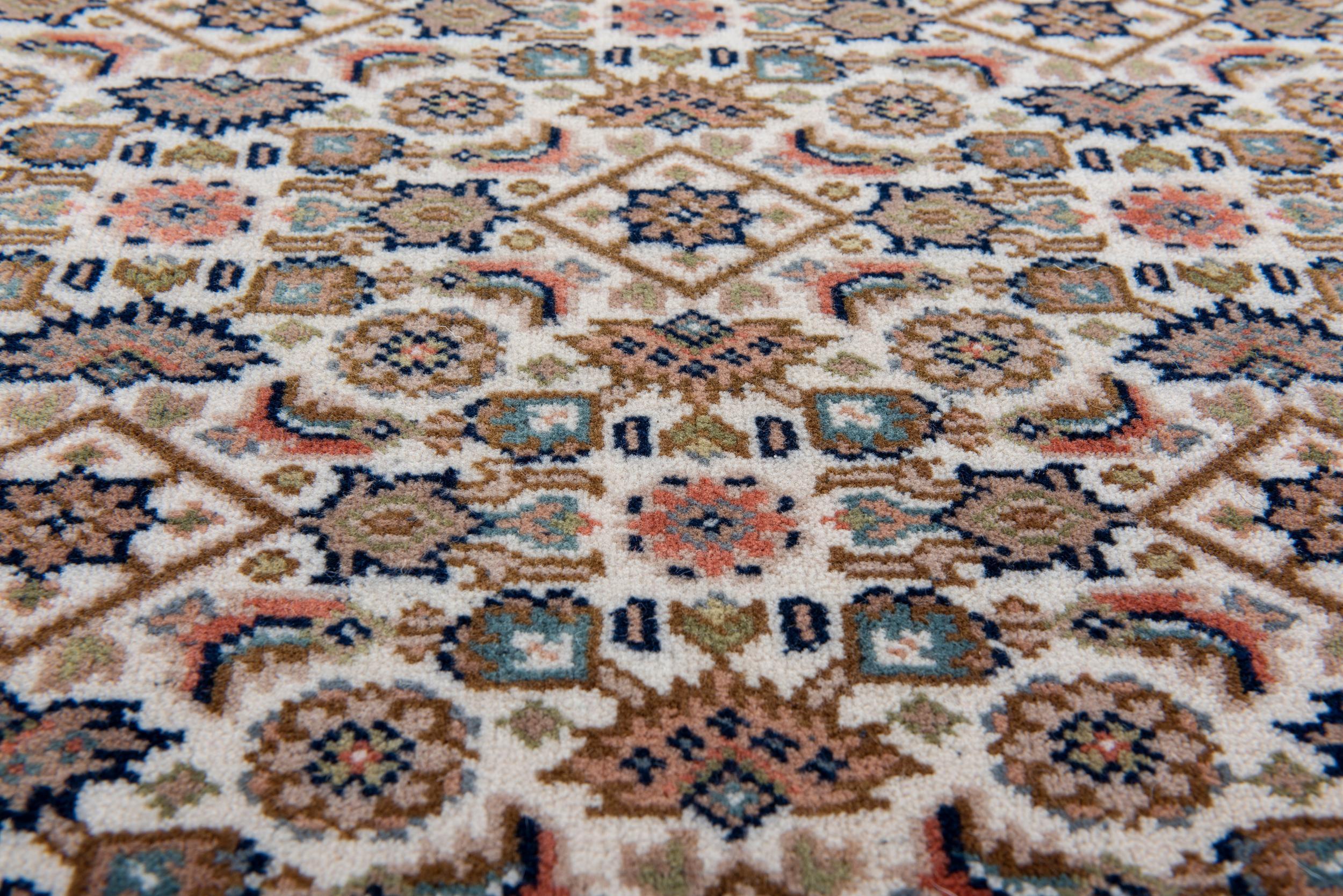 Schlafzimmer Teppich Benares Herati 571 Cream/Brown aus 100% Schurwolle, in der Farbe Cream/Brown | Homerugs - Draufsicht