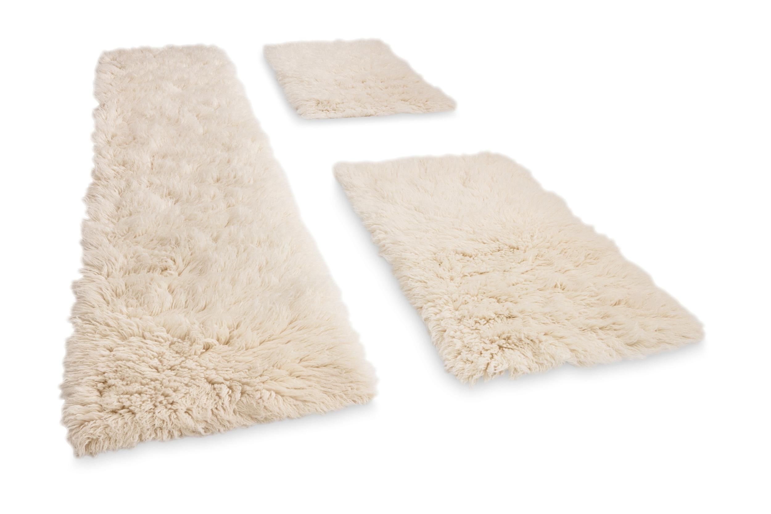 Bedroom rug Flokos 2450 Uni 100 Natural, 90-100% Virgin wool, in colour Natural | Homerugs - Detail View (3)