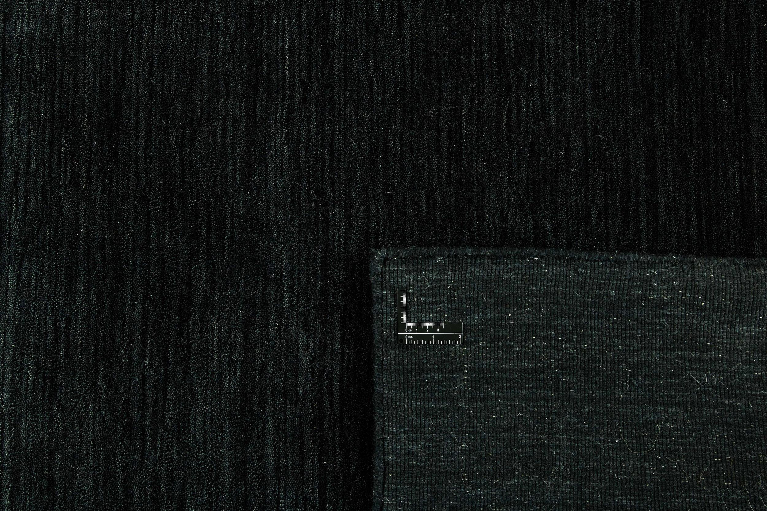 Teppich Panorama Uni HLC200126, Black aus Wolle, in der Farbe Black | Homerugs - Raumansicht