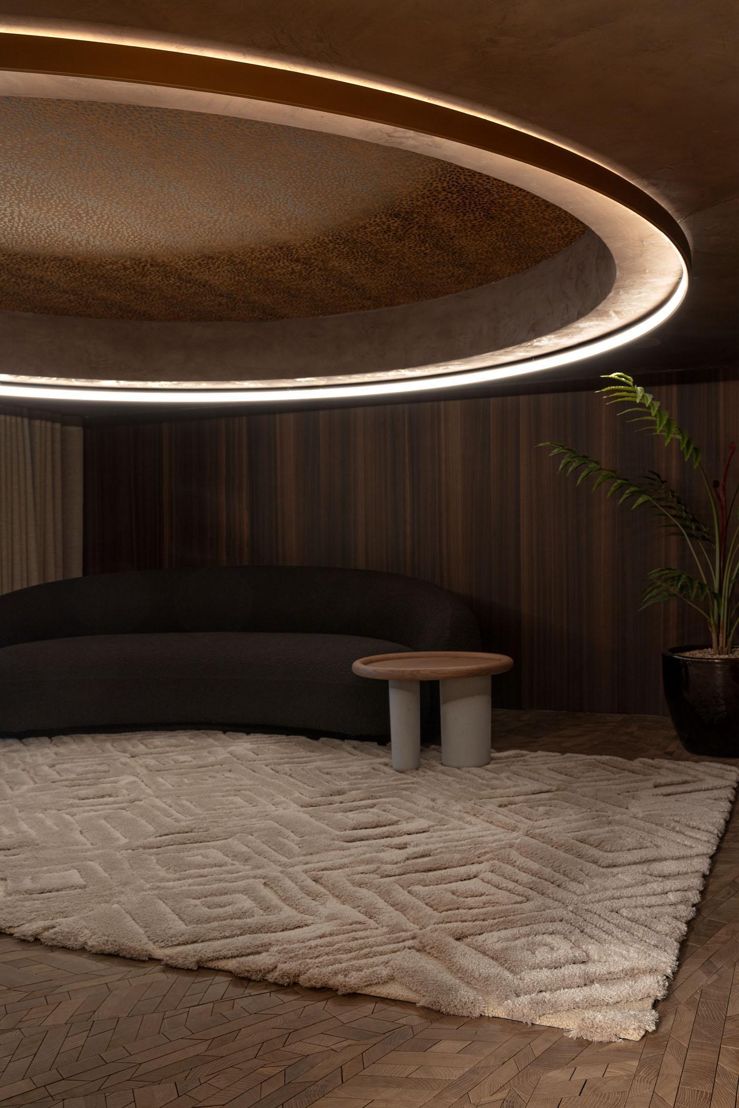 Living room rug Cosmic Gala Macadamia, Synthetic fibre, in colour Macadamia | Homerugs - Detail View (3)