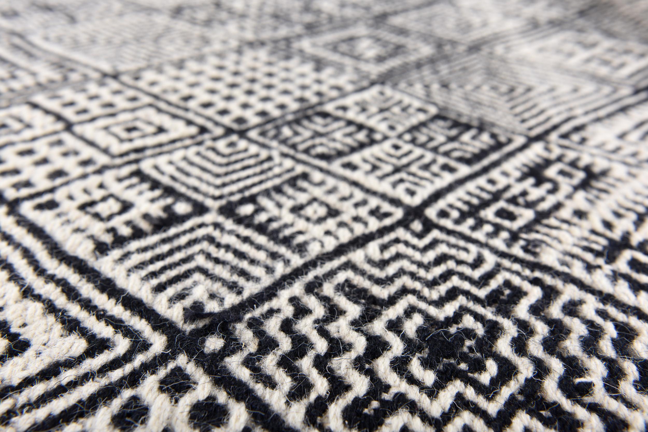 Wohnzimmer Teppich Molde 14005 615 Black/White aus 100% Schurwolle, in der Farbe Black/White | Homerugs - Detailsicht (7)