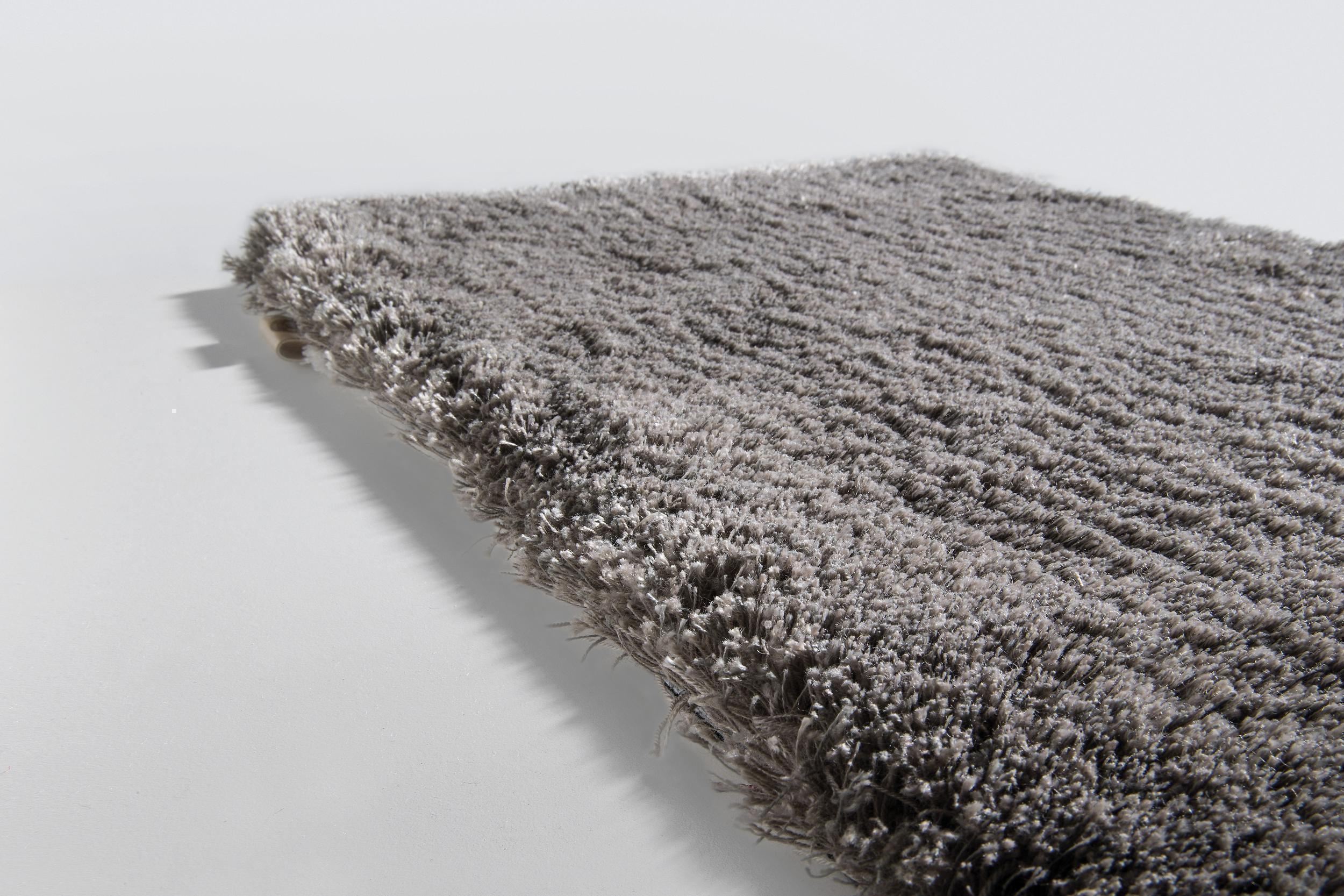 Wohnzimmer Teppich Splendid Medium Atmosphere aus 21% Wolle, 21% Seide, 37% Leinen, 8% Mohair, 7% Baumwolle, 6% Viskose, in der Farbe Atmosphere | Homerugs - Detailsicht (3)