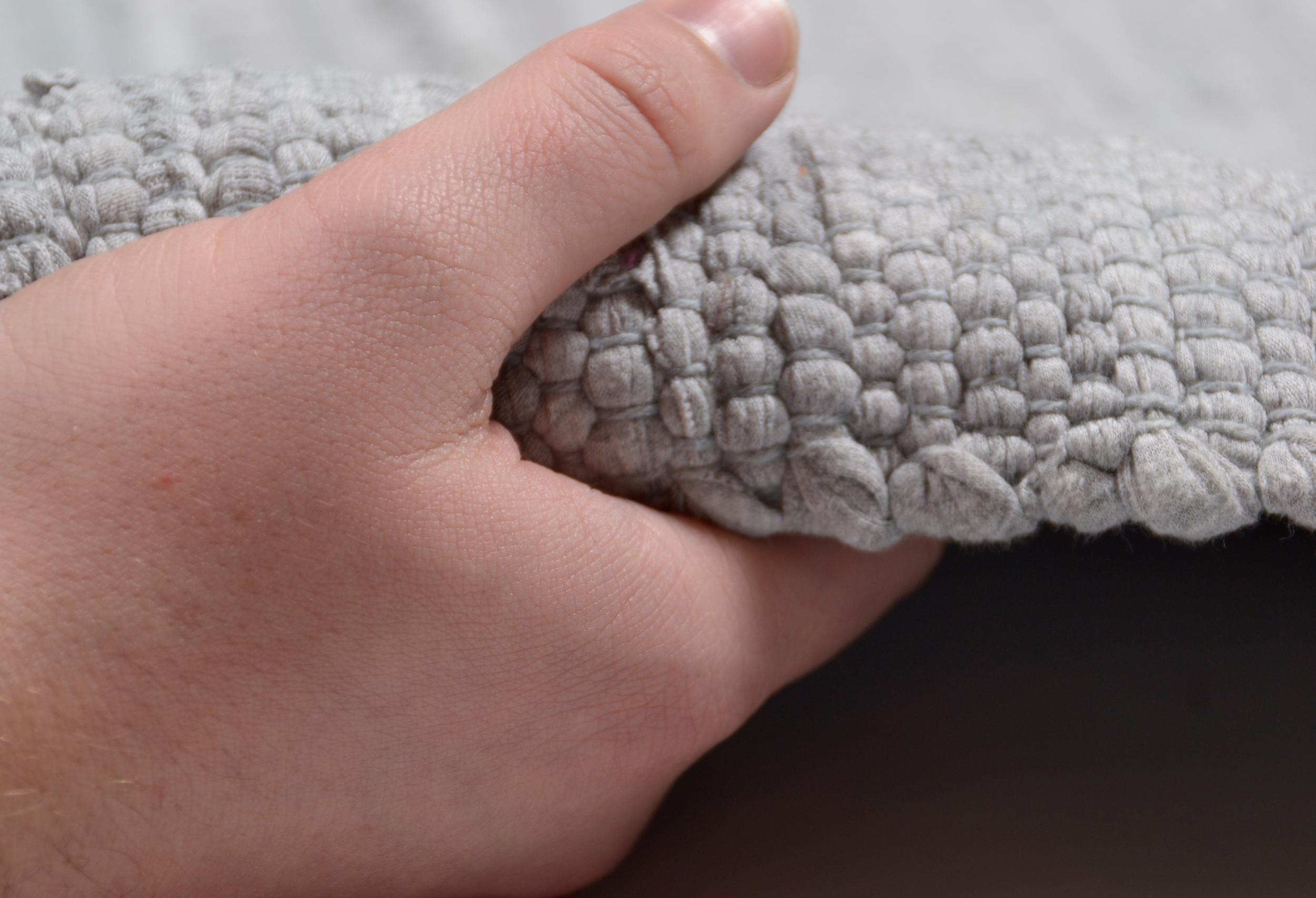Schlafzimmer Teppich Happy Cotton Uni 650 Grey aus 100% Baumwolle, in der Farbe Grey | Homerugs - Detailsicht (4)