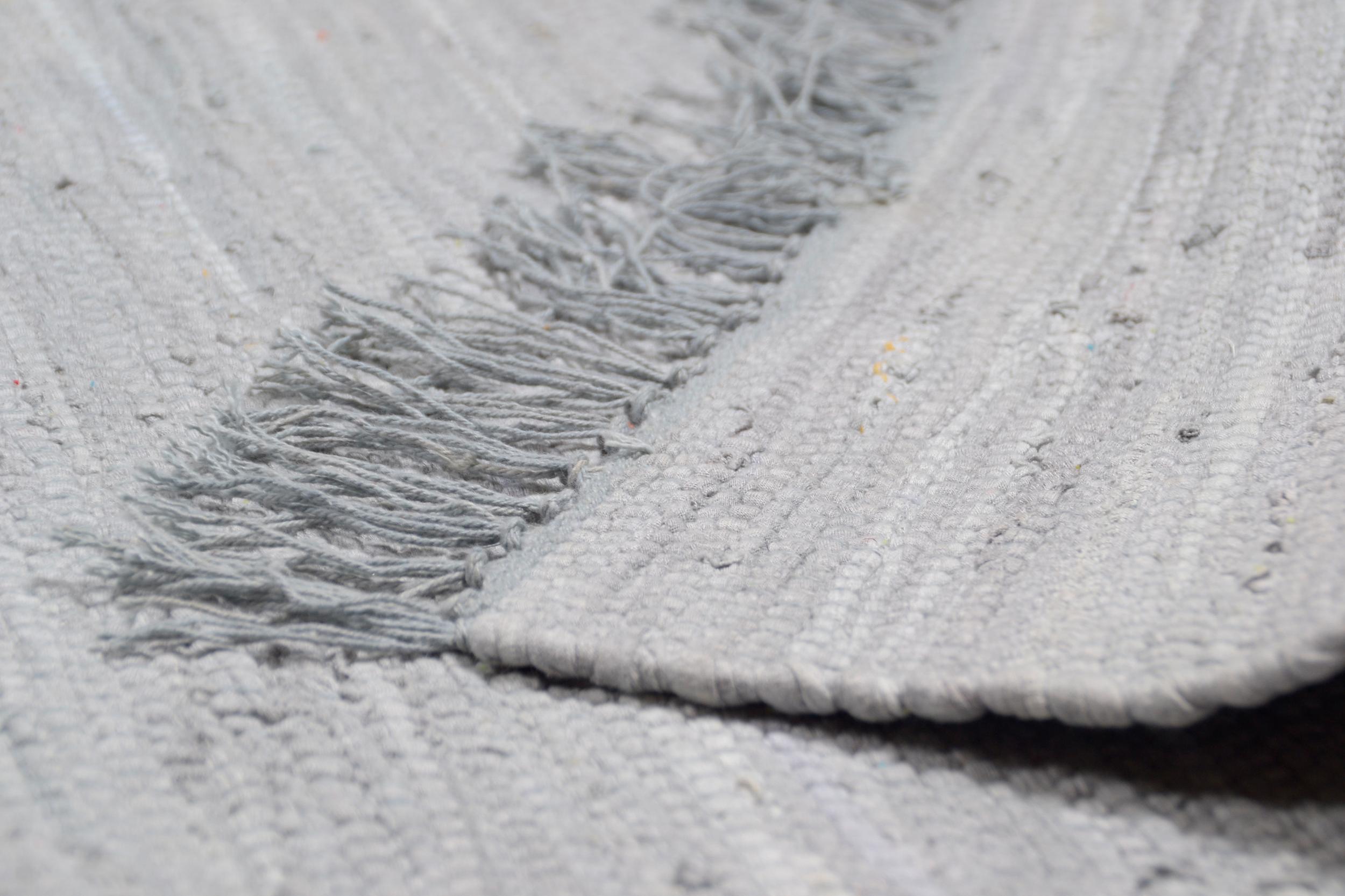 Schlafzimmer Teppich Happy Cotton Uni 650 Grey aus 100% Baumwolle, in der Farbe Grey | Homerugs - Detailsicht (3)