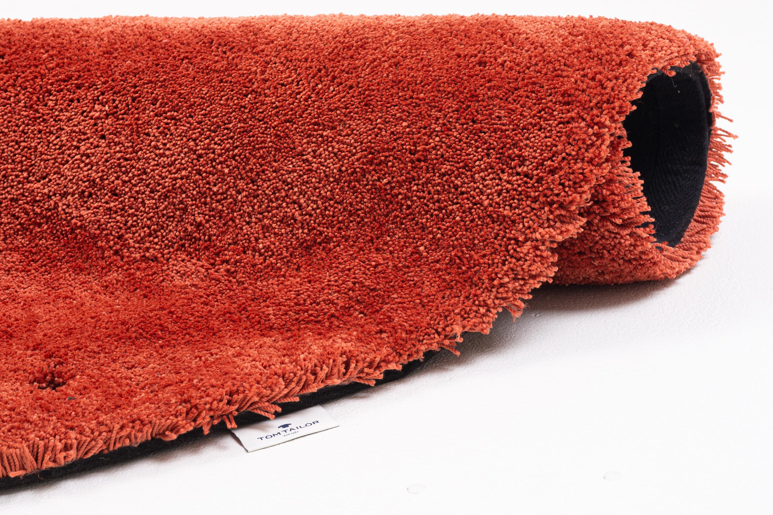 Living room rug Cozy Uni 440 Rust, 100% Polyester, in colour Rust | Homerugs - Detail View (7)