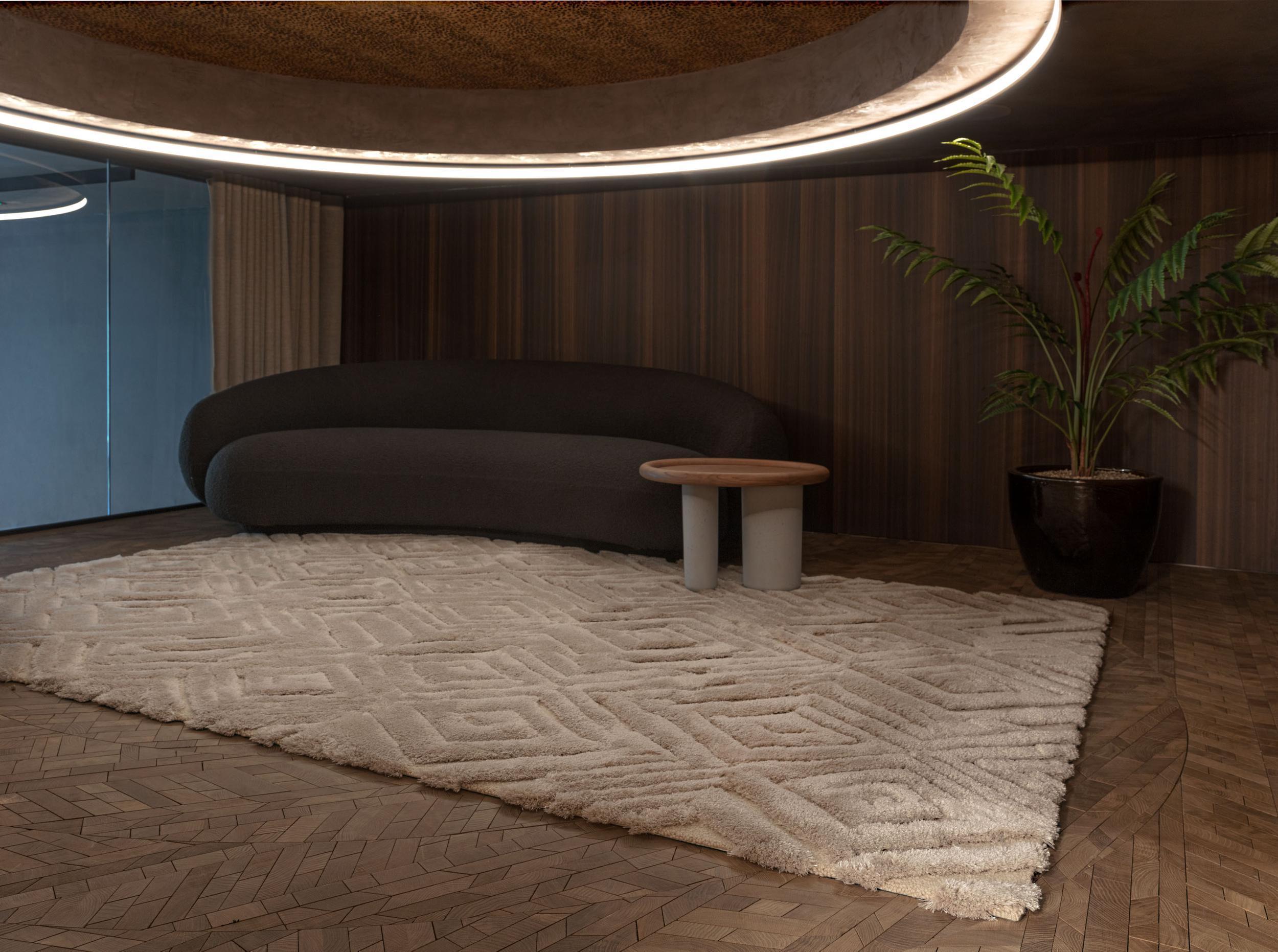 Wohnzimmer Teppich Cosmic Gala Macadamia aus 56,4% Wolle, 25% Tencel, 18,6% Leinen, in der Farbe Macadamia | Homerugs - Raumansicht