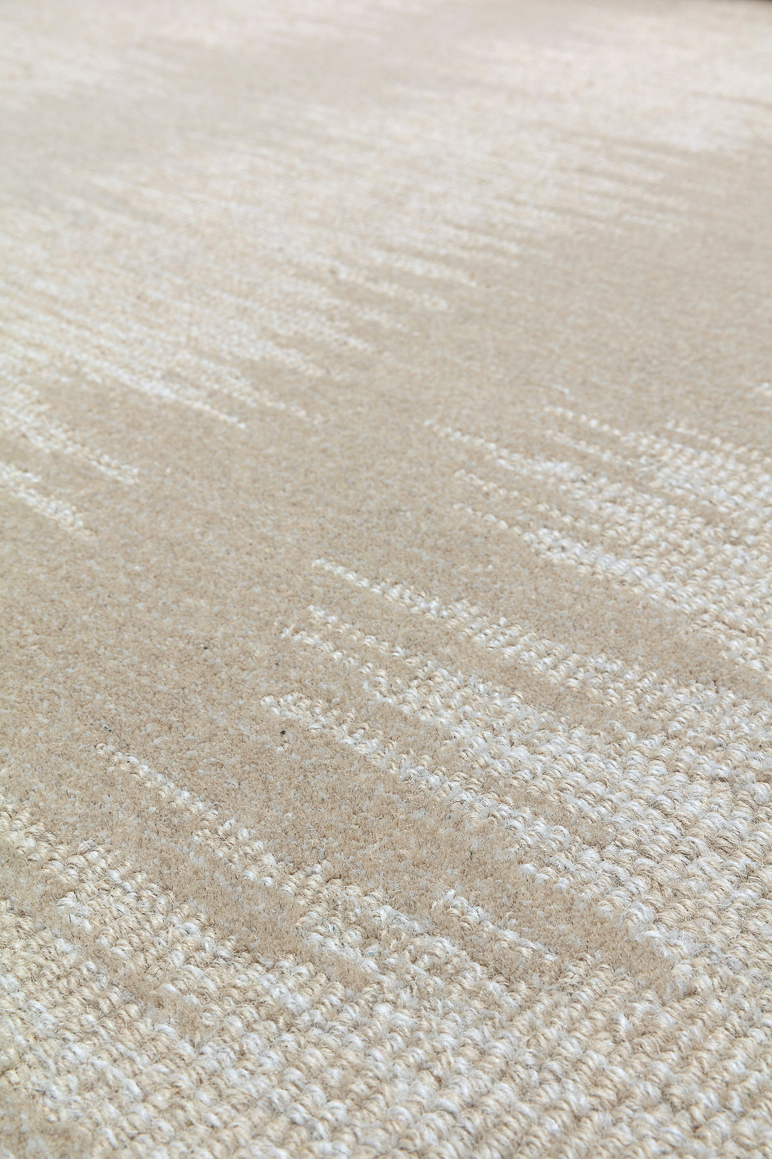 Ligne Pure Designer-Teppich Static Natural | Homerugs - Dein TEPPICH-Onlineshop | Mood view