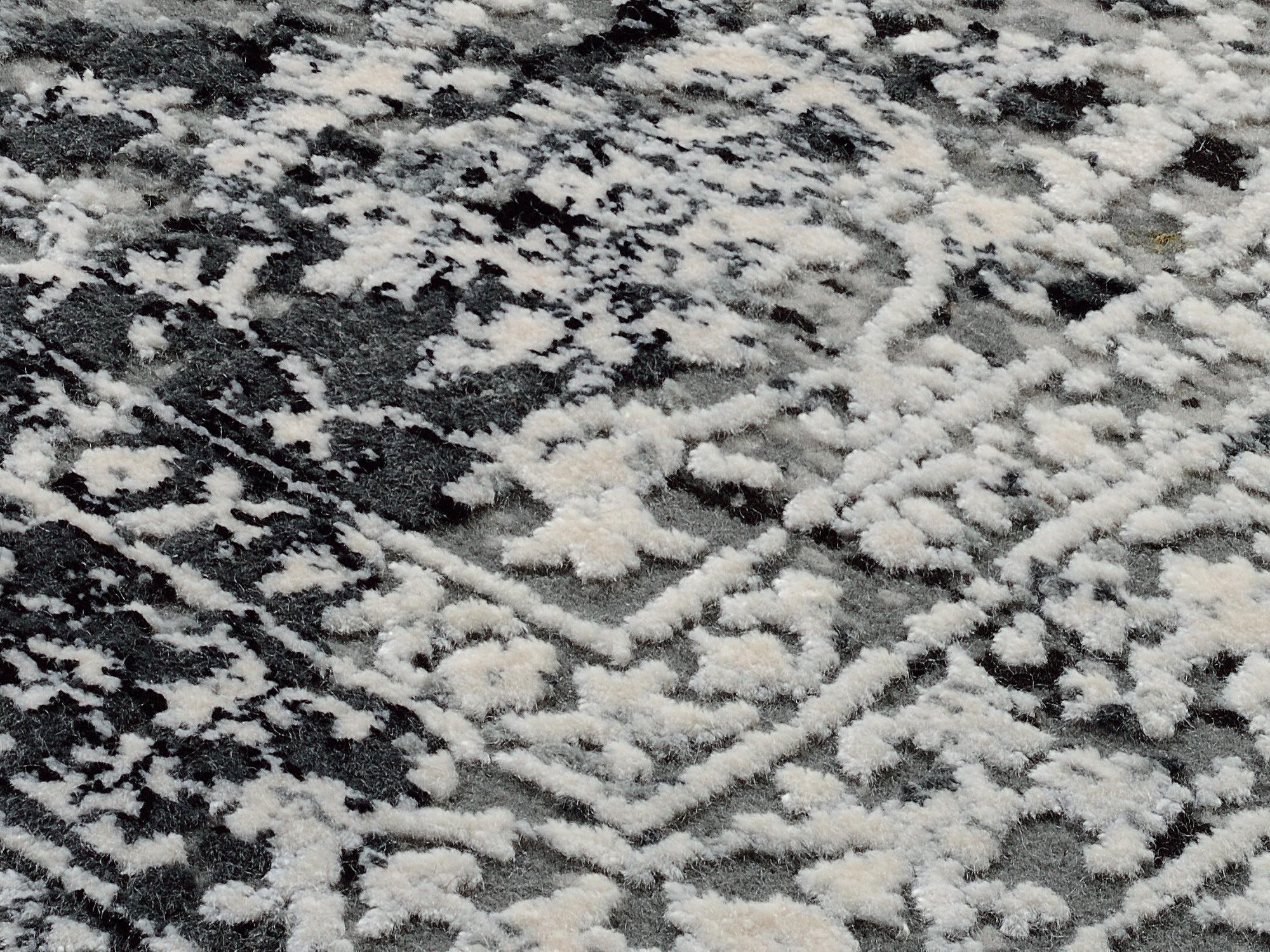 Teppich Impress 04 Dk.Grau aus 70% Viskose, 30% Polyacryl, in der Farbe Dk.Grau | Homerugs - Detailsicht (4)