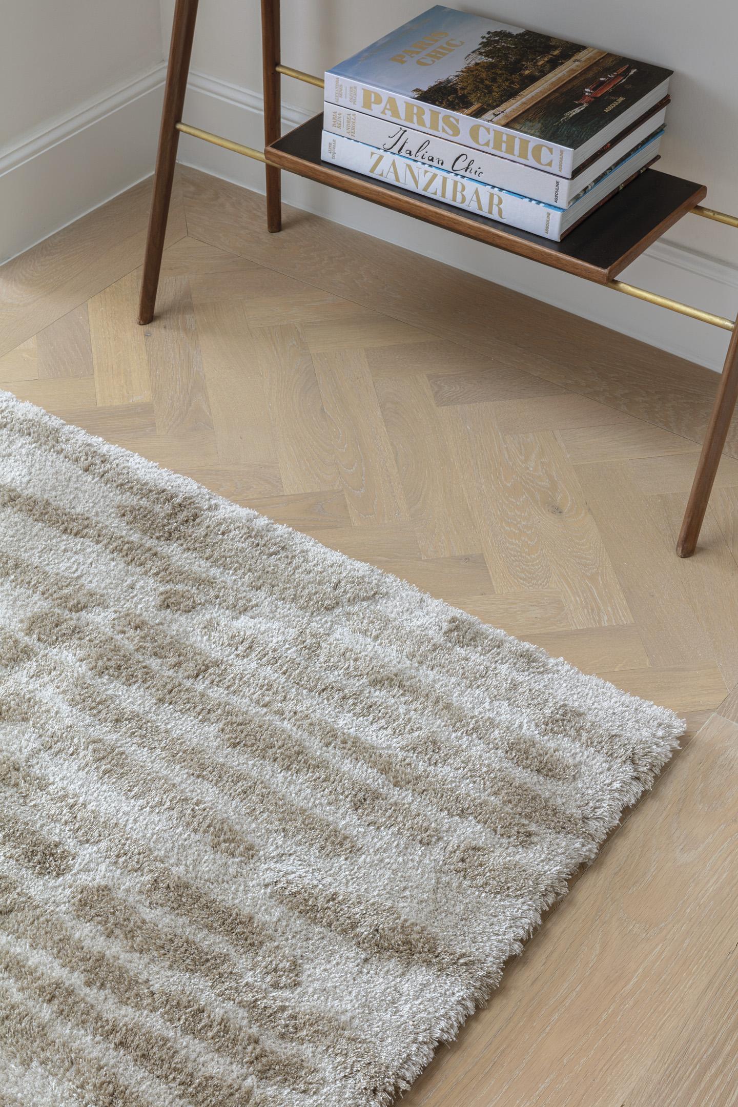 Wohnzimmer Teppich Cosmic Vista Iced Coffee aus 56,4% Wolle, 25% Tencel, 18,6% Leinen, in der Farbe Iced Coffee | Homerugs - Detailsicht (3)