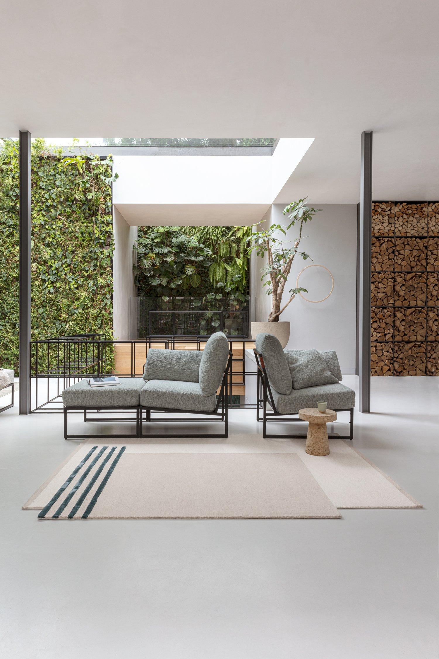 Living room rug Element Beige, 50% Wool, 50% Viscose, in colour Beige | Homerugs - Room View