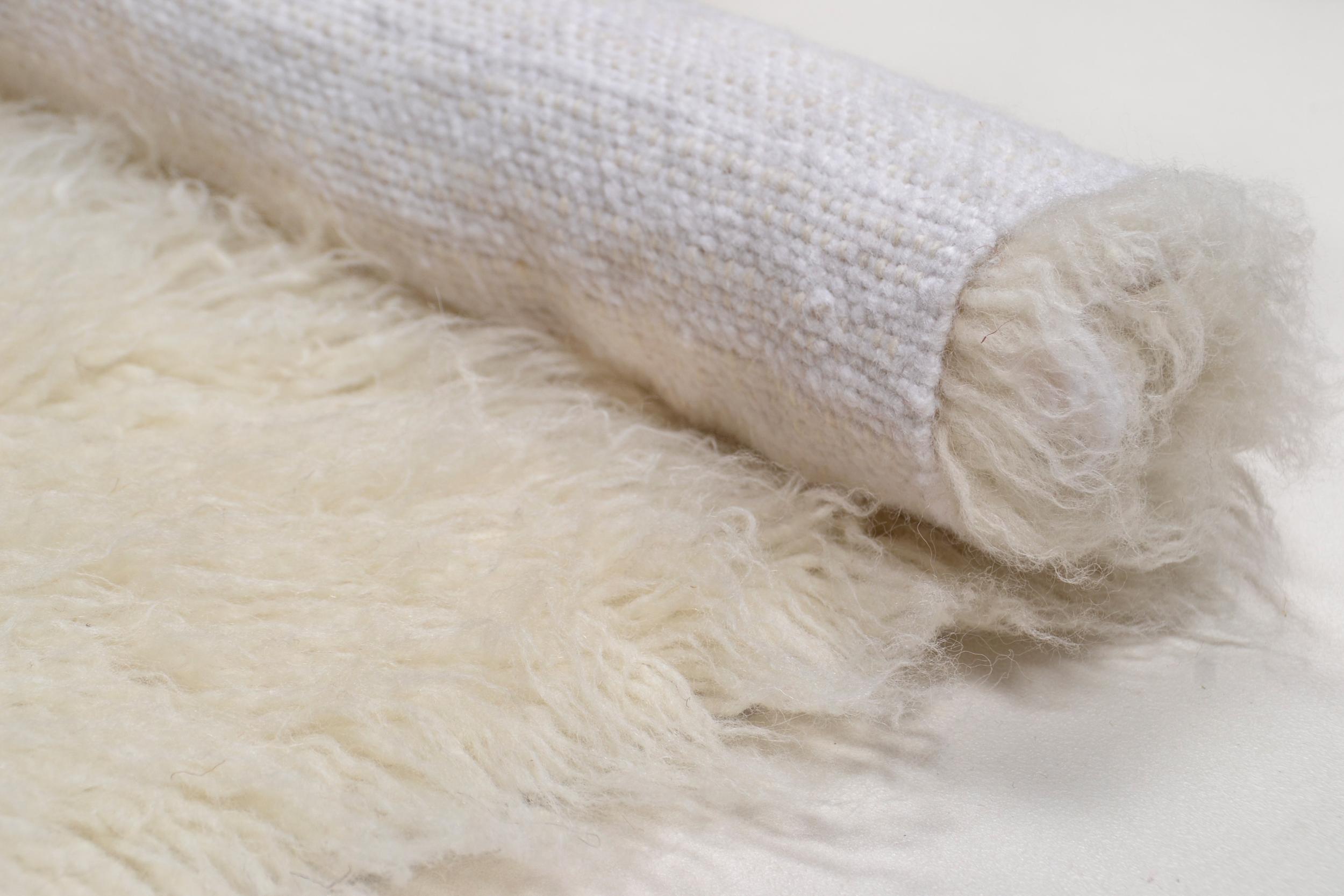 Schlafzimmer Teppich Flokos 1250 Uni 100 Natural aus 100% Schurwolle, in der Farbe Natural | Homerugs - Detailsicht (4)